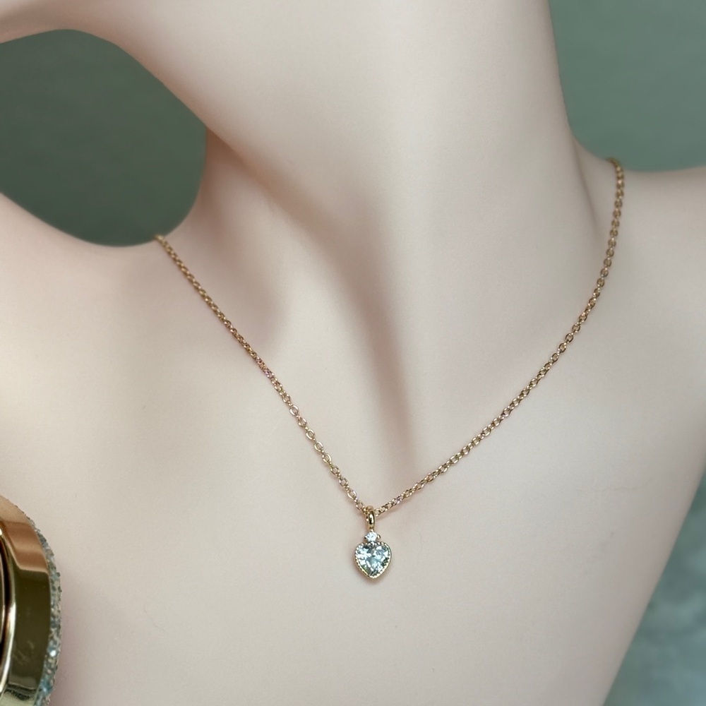 Minimalist Gold Heart Pendant Necklace With Cubic Zirconia - Picture 3 of 9